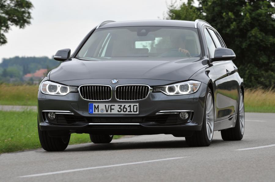  BMW 328i Touring Luxury 2012 года  (фото 166 из 200)